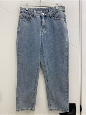 High Rise Cropped Straight Jeans Woken’s Size Small Light Blue Wash Streetwear